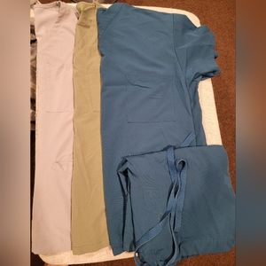 Ave Women's Scrubs- Sz Large